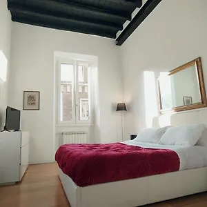 casa-tiffany-piazza-di-spagna.it-romehotels.com/