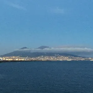 casa-emi-naples.hotels-amalfi.com/